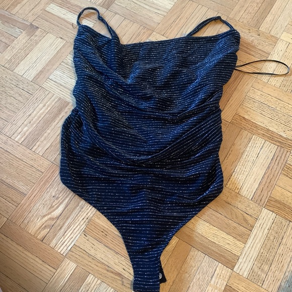 Black and sliver bodysuit - Picture 1 of 3